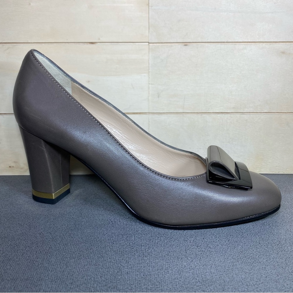 Donna Laura Venezia Pumps Heels Taupe Italian Leather Women's Size 7 Shoes EU37